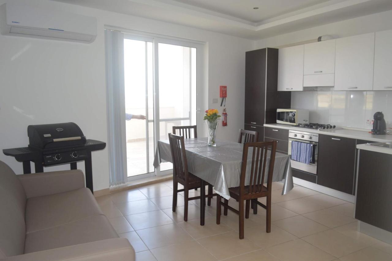White Pearl Apart 5 Marsaxlokk Exterior photo